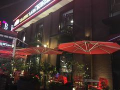 -拉亚汉堡经典餐厅(商城路店)