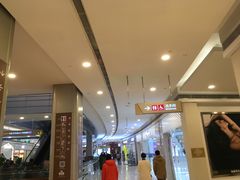 -万宝财富商业广场