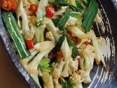 -关东小磨东北菜(上海长风大悦城店)