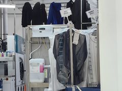 -福奈特洗衣洗鞋(宝华广场店)