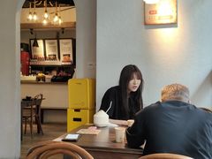 大堂-乔街深夜食堂·小龙虾·高压锅生蚝(杭州总店)