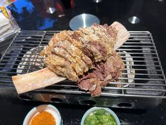 夜宴秘制牛肋骨-夜宴江景餐厅