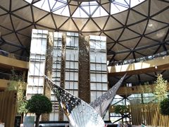 -上海滴水湖皇冠假日酒店