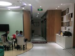 -雅悦齿科(顾村公园店)