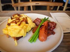 -Common Table · Brunch & Coffee