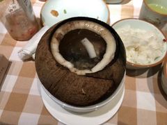 原只椰子炖乌鸡-珍味汤馆·潮汕家乡菜(保利文化广场店)