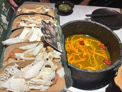 -芸山季·云南山珍菌火锅(人民广场来福士店)