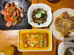 -隔壁老王·家常云南菜(花巷店)