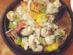 -J Daeng Seafood