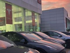 -TESLA 特斯拉(北京南四环中路特斯拉中心)
