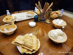 -方中山胡辣汤(顺河路店)