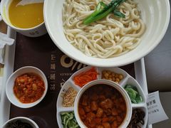 香卤肉丁面-剔八谷山西面馆(文兴路店)