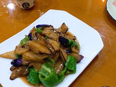-雪乡人家东北菜·铁锅炖一切(高斯路店)