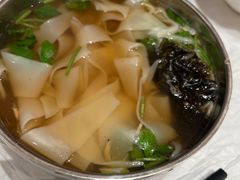 酸汤面叶-梅利汴京烤鸭•开封豫菜地标店(晋安路店)