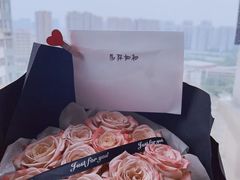 -成都利兹影音酒店(世纪城新国际会展中心店)