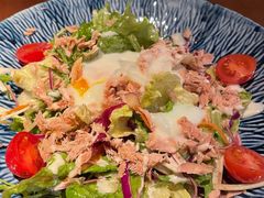 三文鱼牛油果沙拉-醉虎传(南锣鼓巷店)