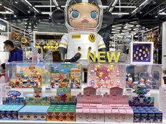 -泡泡玛特POPMART(侨福芳草地店)