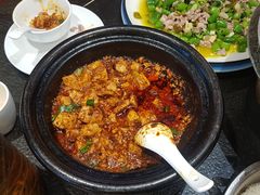 -万重锦·人文川菜馆(骡马市店)