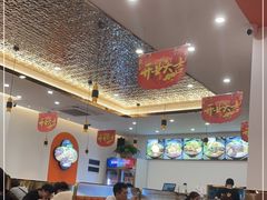 大堂-居鲜味螺蛳粉(客村店)