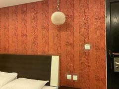 -如家云上四季连锁酒店(昆明东风广场地铁站店)