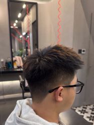 -老肖男士理发店