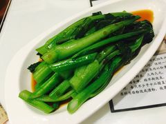 -新大咀港式茶餐厅(宝山万达店)