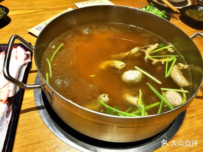 今日牛事潮汕鲜牛肉火锅(静安寺店)牛杂锅底图片