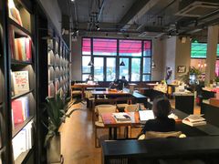 -阅西安新华书店(翠华南路店)