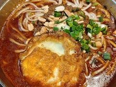 招牌传统麻辣面-聚合鑫东北熏酱熟食麻辣面(长阳店)