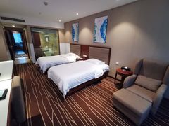 -怡华威斯达酒店(重庆医科大学附属儿童医院店)