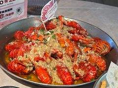 -巴厘龙虾·榜首油焖大虾(音乐学院·沿江酒馆店)