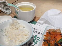 -老乡鸡(上海白玉兰广场店)