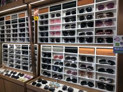 -视野联行眼镜·蔡司授权店(长白万象汇店)