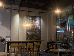 大堂-HELLO 27 意面·沙拉·帕尼尼