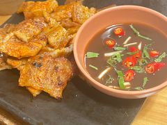 瓦片烤五花肉-山茶云南菜(永安里店)