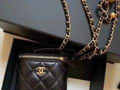 -Chanel(德基广场店)