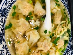 -苏亦铭馄饨店(凤凰西街店)