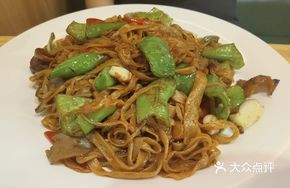 Stir-Fried Black Pork Noodles