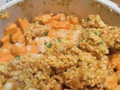 -有红鸡毛店·川菜(建设路店)