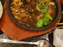 -臻牛烤肉