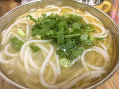 -张家羊肉汤粉小吃店