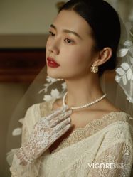 -雪中彩影婚纱摄影·微光艺术中心