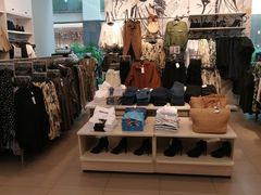 -H&M(鹏欣水游城店)