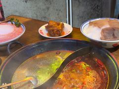 -萍姐火锅·公路夜市(武汉首店)