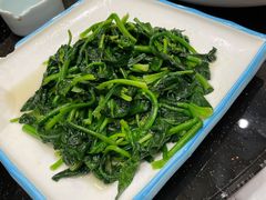 炒菠菜-苏浙徽·江南荟·本味融合菜(相城方圆里店)