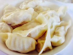 -大肚水饺锅贴·家常融合菜(新港店)