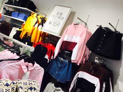 -H&M(天一广场店)