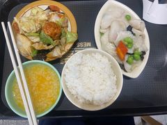 -荟选餐饮徐家汇社区食堂(徐虹北路店)