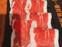 -老牌坊云南鱼豆花火锅(哈西万达店)