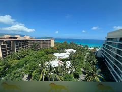 -亚龙湾中心广场